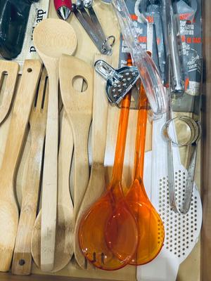 ORANGE-WOOD UTENSILS, CUTE MEASUREMENT SPOONS, AND OTHER UTENSILS