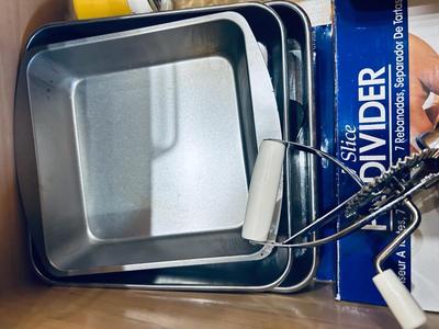 VINTAGE NUT CHOPPER AND FLOWER SIFTER, HAND BEATERS, AND BAKEWARE