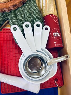POT HOLDERS AND SOME MEASURING APPARATUS