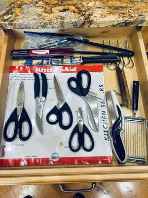 ALL SORTS OF KITCHEN SCISSORS AND OTHER USEFUL KITCHEN UTENSILS