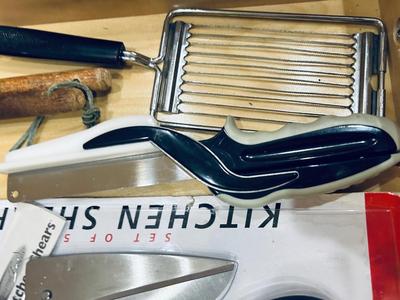 ALL SORTS OF KITCHEN SCISSORS AND OTHER USEFUL KITCHEN UTENSILS