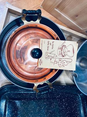 CAKE PAN, ROASTER PAN, COPPER KETTLE SERVER & A BUNT PAN