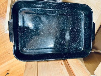 CAKE PAN, ROASTER PAN, COPPER KETTLE SERVER & A BUNT PAN