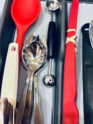 KITCHEN UTENSILS