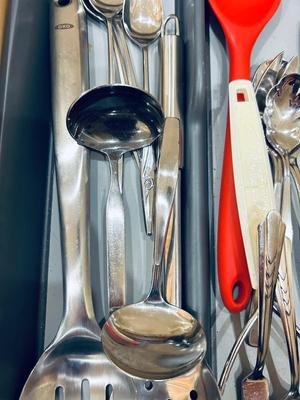 KITCHEN UTENSILS
