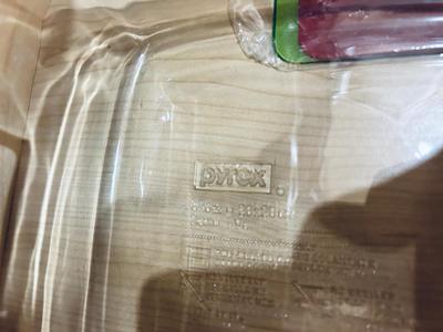 PYREX SERVING/BAKING DISHES, CHOP MATS AND 8 CUP GLASS LIDDED LIQUID MEASURING CUP