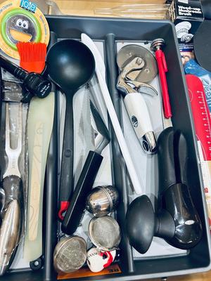 NEXT TO THE LAST LOT OF KITCHEN UTENSILS