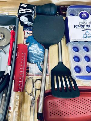 NEXT TO THE LAST LOT OF KITCHEN UTENSILS