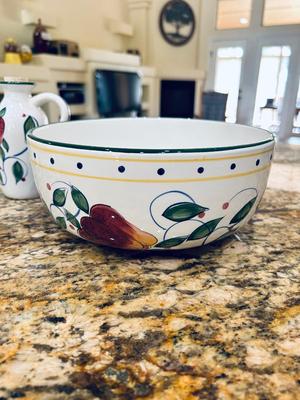 EVERYDAY GIBSON HOUSEWARES SERVING PIECES