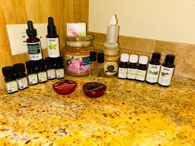 ESSENTIAL OILS AND CANDLES