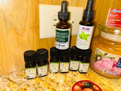 ESSENTIAL OILS AND CANDLES