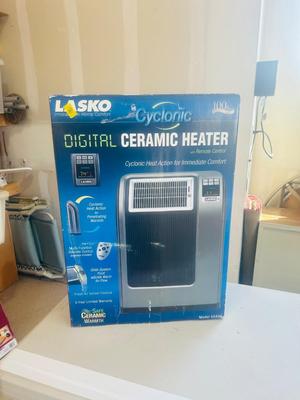 LASKO CYCLONIC DIGITAL CERAMIC HEATER