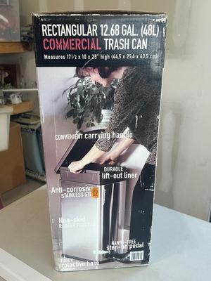 LIGHTLY USED SEVILLE BRUSHED STAINLESS STEEL STEP ON TRASHCAN