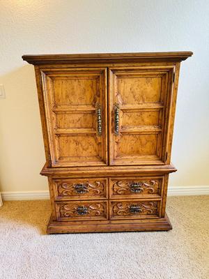 VELERO BY DREXEL DRESSER