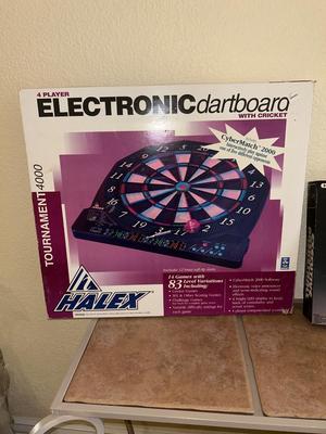 HALEX ELECTRONIC DARTBOARD EXECUTIVE BASKETBALL FOR YOUR DESK OR ANY OTHER ROOM IN THE HOUSE
