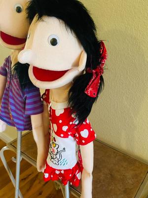 HAPPY PUPPETS TO MAKE ANYBODY SMILE WITH THEIR ENTHUSIASM