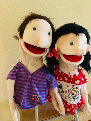 HAPPY PUPPETS TO MAKE ANYBODY SMILE WITH THEIR ENTHUSIASM