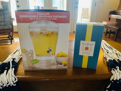 FUN IN THE SUN, WITH A HAMMOCK, WELCOME FLAG AND DRINK DISPENSERS