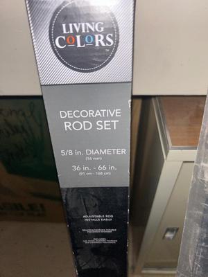 A VARIETY OF HOUSEHOLD ITEMS