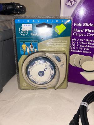 A VARIETY OF HOUSEHOLD ITEMS
