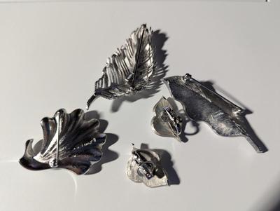 Signed Crown Trifari Vintage Brooches & Clip Earrings Pin Silver Tone Costume Jewelry #10