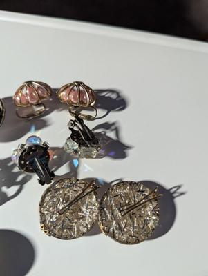Vintage Clip Earrings & Brooches #11