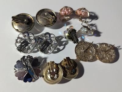 Vintage Clip Earrings & Brooches #11