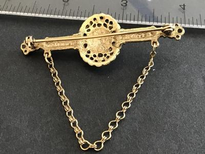Beautiful Vintage pin