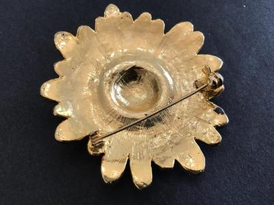 Sparkling Floral Brooch Rhinestone