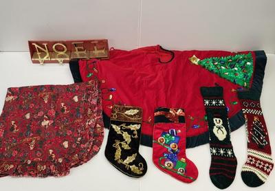 LOT 90: Variety of Christmas Themed Decorations