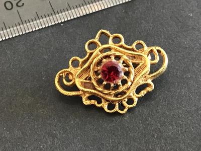 Petite Vintage Brooch