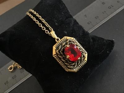 Beautiful Vintage Sarah Coventry Necklace