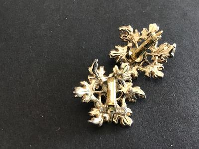 Sarah Coventry Clip on Earrings
