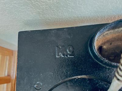 KITCHEN QUEEN CAST IRON WOOD BURNING STOVE