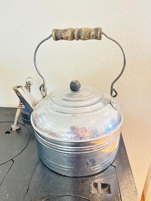 KITCHEN QUEEN CAST IRON WOOD BURNING STOVE