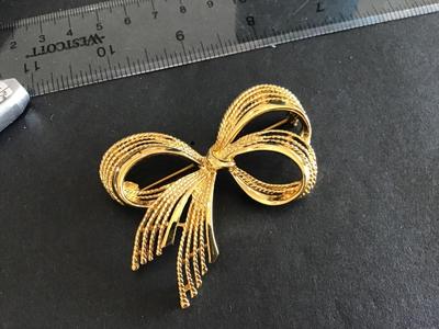 Napier Large Gold Tone Bow Brooch