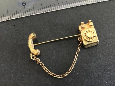 Vintage Avon pin
