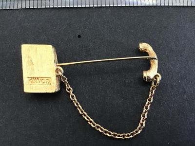 Vintage Avon pin