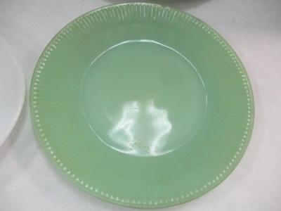 Vintage Anchor Hocking Fire-King Green Meadow Oval Serving Plate Everbrite Juliet Plate Yellow Depression Glass Cake Platter Green Fire...