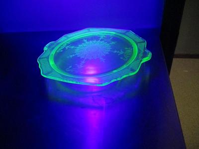 Vintage Uranium Optic Green Glass Teacups & Saucers & Plate