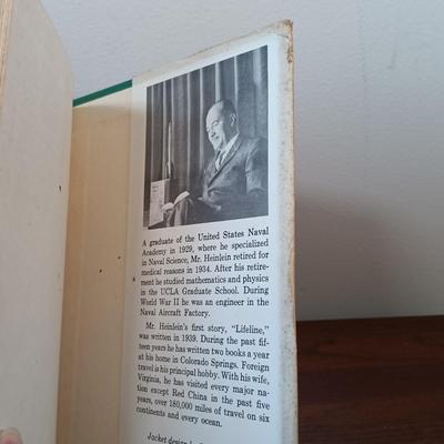 LOT 4: Incredible Land by Basil Woon 1933 w/ Heinlein's Stranger in a Strange Land 1961, When They Come From Space 1962 & The...