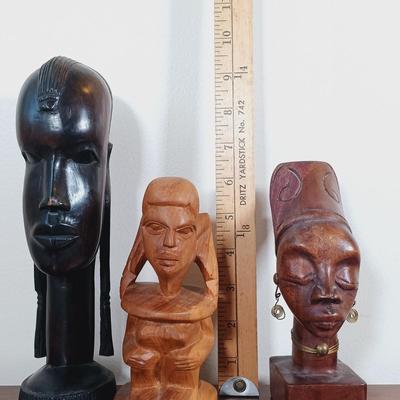 LOT 10: Large Carved Wood Mask from Northern Rhodesia with (3) Small Carved Wood Figures