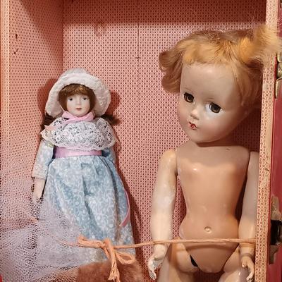 LOT 116: Large Collection of Vintage Dolls, Clothes and Metal Trunk with Book Trails 1940s Volumes 1-8
