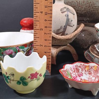 LOT 126: Lacquerware Bowls and Chopsticks, Hand Painted Geisha Themed Saucers, Famille Rose Decorated Dishes & More