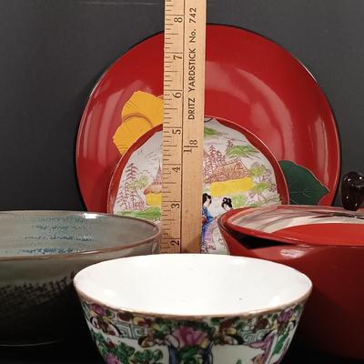 LOT 126: Lacquerware Bowls and Chopsticks, Hand Painted Geisha Themed Saucers, Famille Rose Decorated Dishes & More