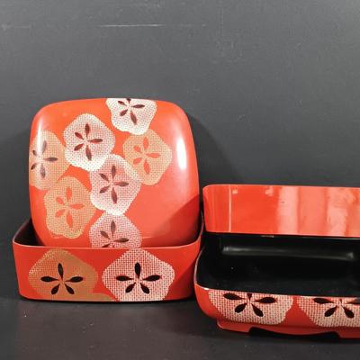 LOT 126: Lacquerware Bowls and Chopsticks, Hand Painted Geisha Themed Saucers, Famille Rose Decorated Dishes & More
