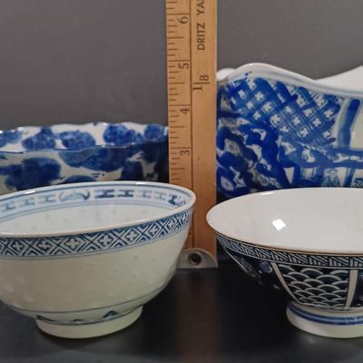 LOT 127: Collection of Blue and White Porcelain Dishes