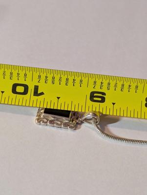 Onyx Gold Pendant With Necklace .9 grams #15