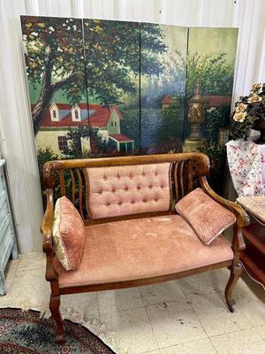 Furniture - Edwardian Setee w tufted back & damaged arm (easy repair) & screen