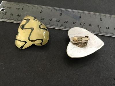 Chunky Heart Clear Clip ons